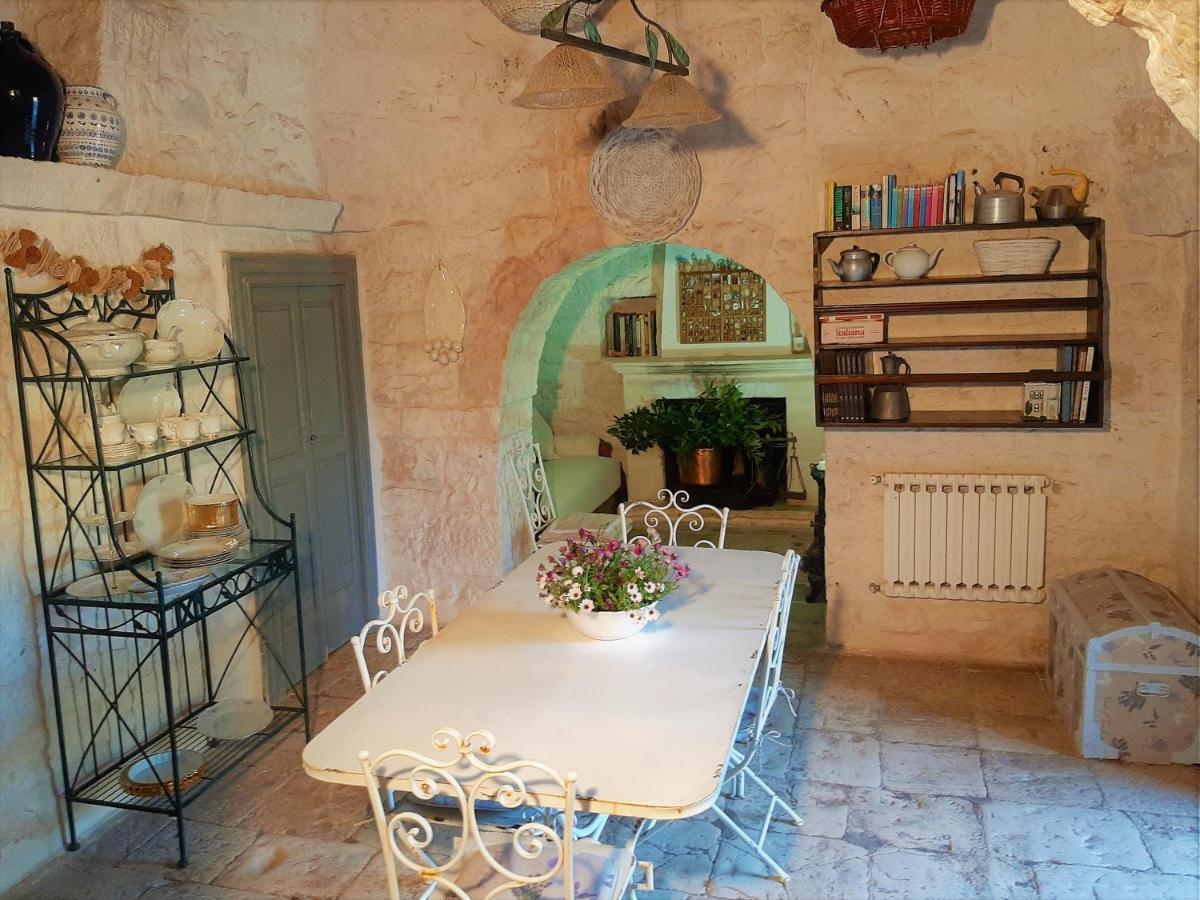 オストゥーニ Trulli Fogliarellaゲストハウス エクステリア 写真