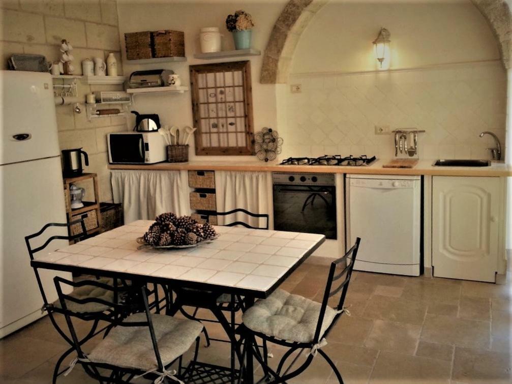 オストゥーニ Trulli Fogliarellaゲストハウス エクステリア 写真